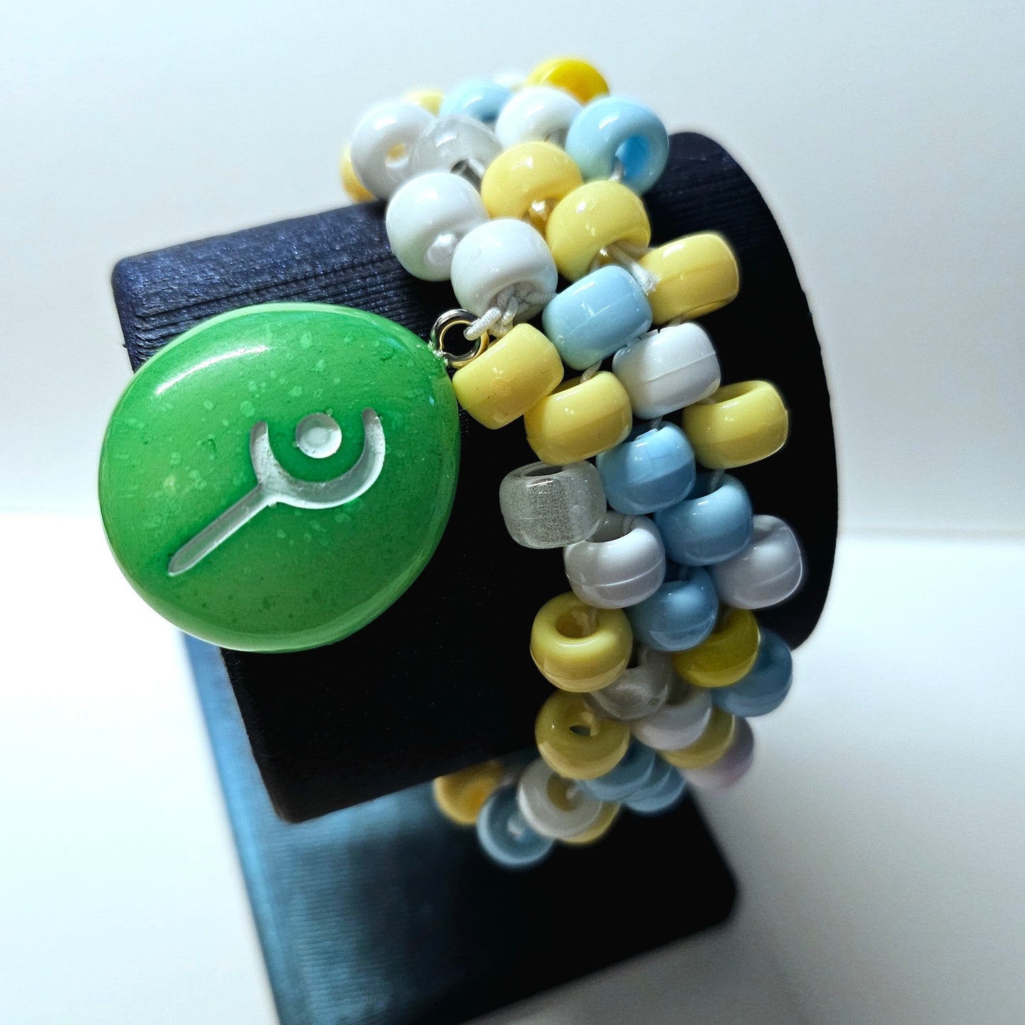 UV reactive green WHM - FFXIV Job kandi